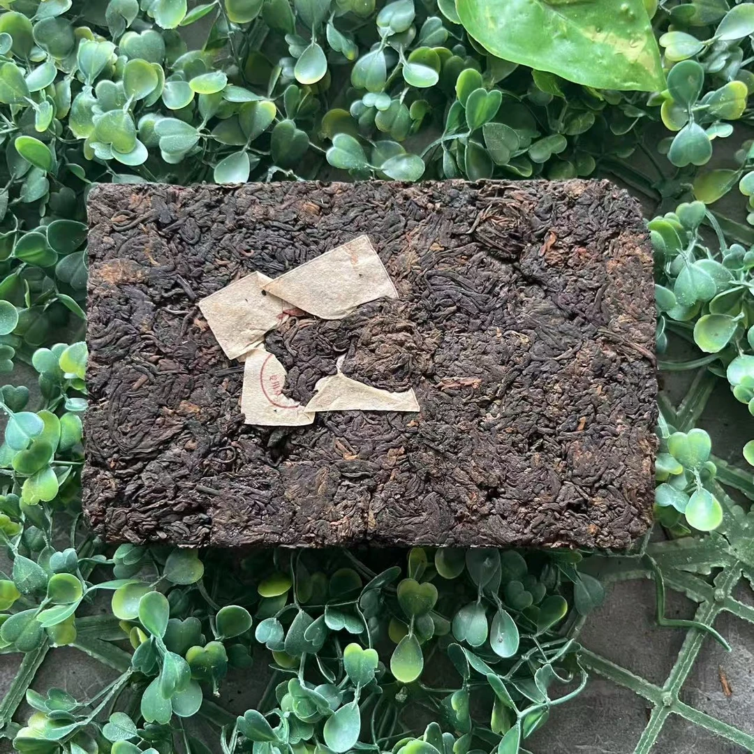 雨腾古茶  价Z连C 终J S浆玉Y“七ML"X浆250g/砖 (7月24）