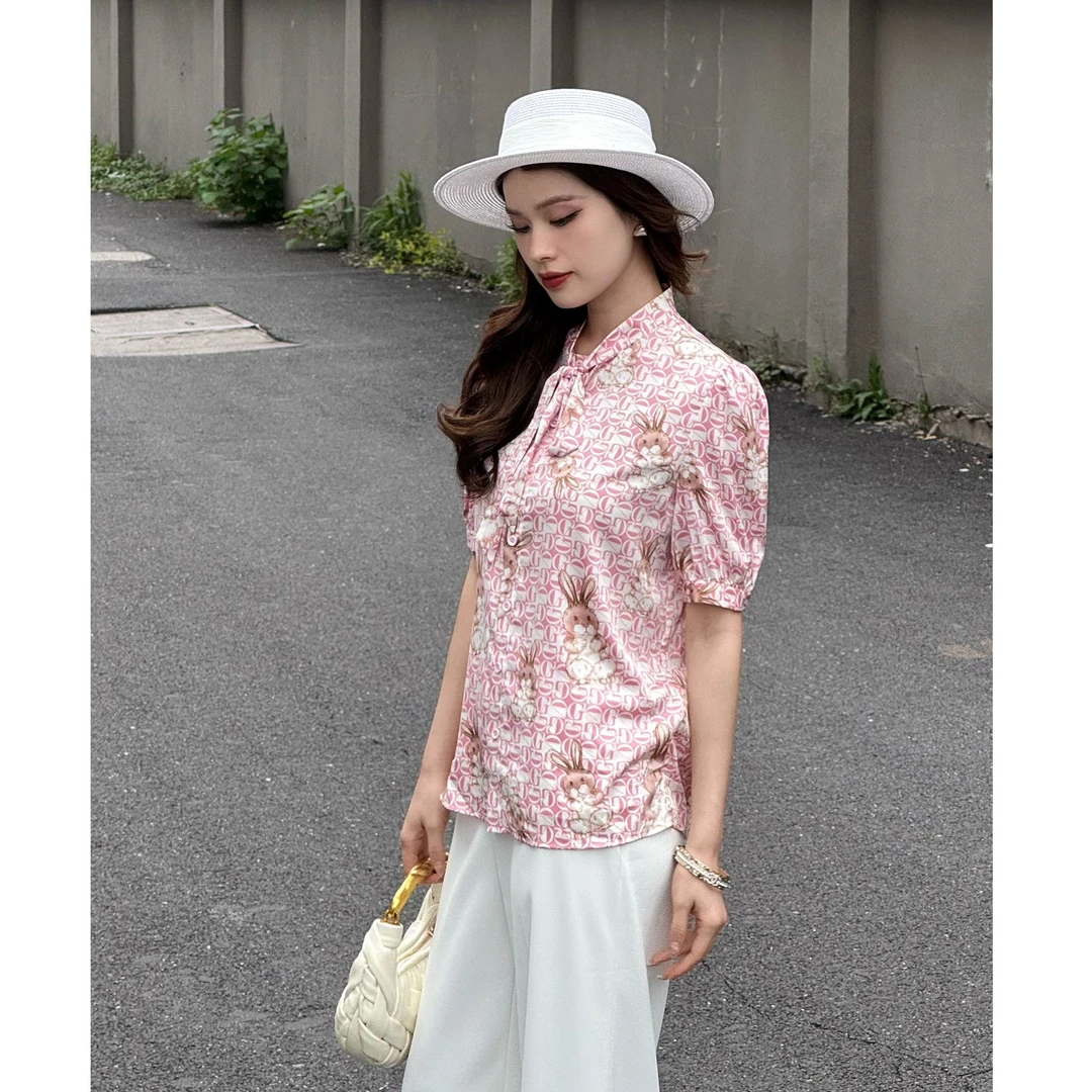 GIRDEAR/哥弟浪漫洋气百搭小立领泡泡袖飘带短袖印花衬衫1300766