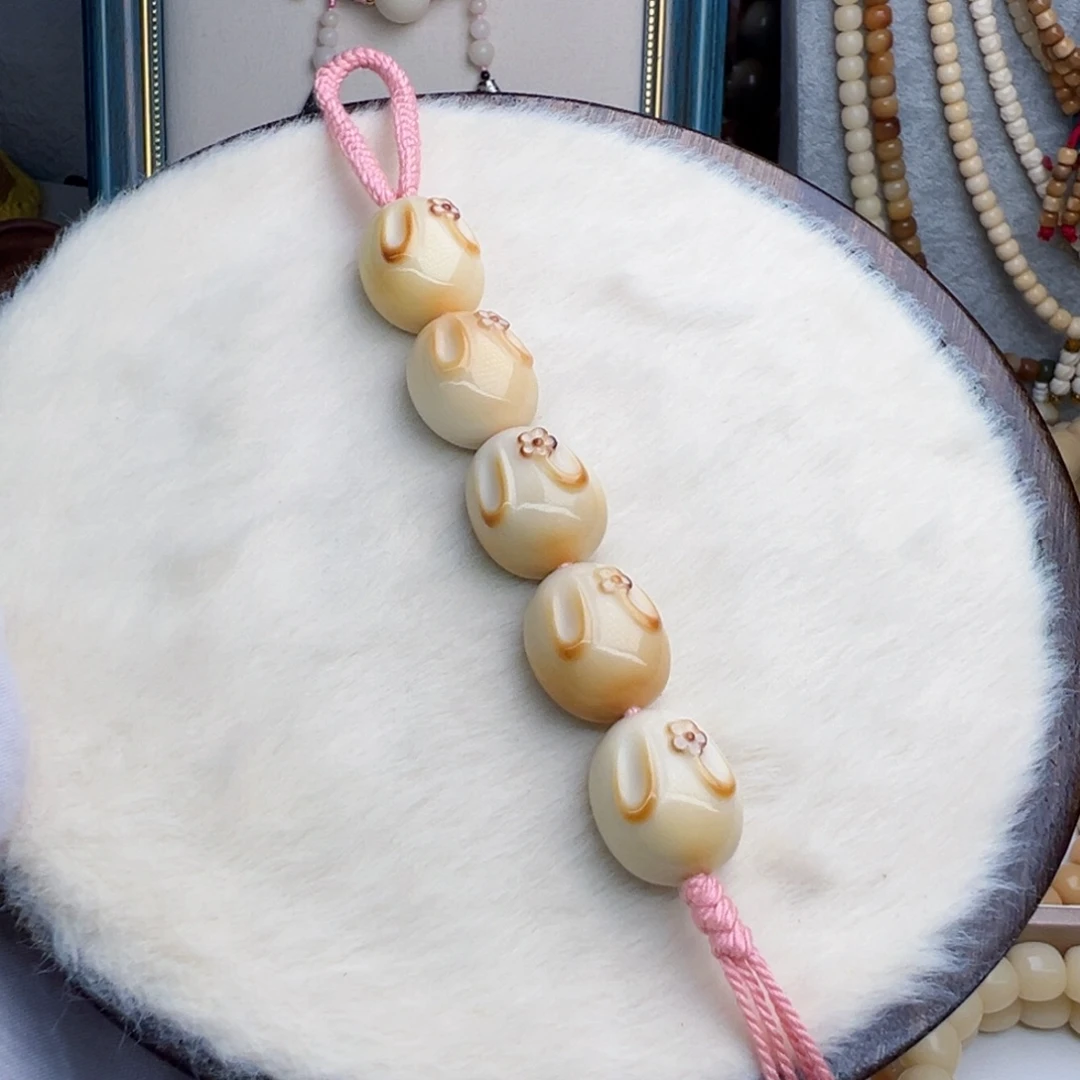 菩提根/象牙果手串卡23 + 象牙果原果雕刻炭烧挂件X7