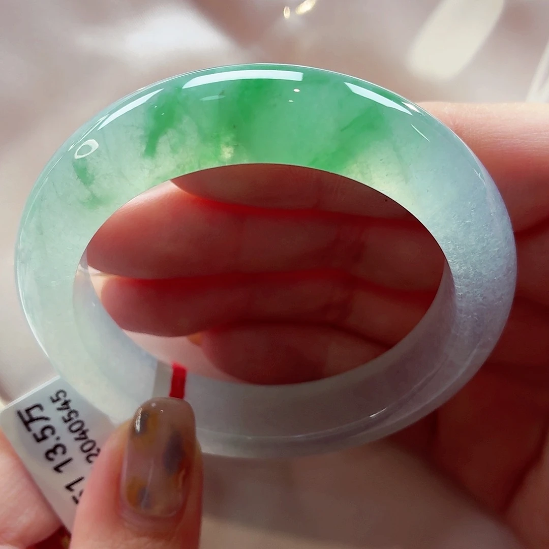 翡翠未镶嵌手镯22（29号）有纹