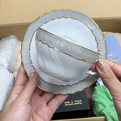 瓷器。瓷器。瓷器天。