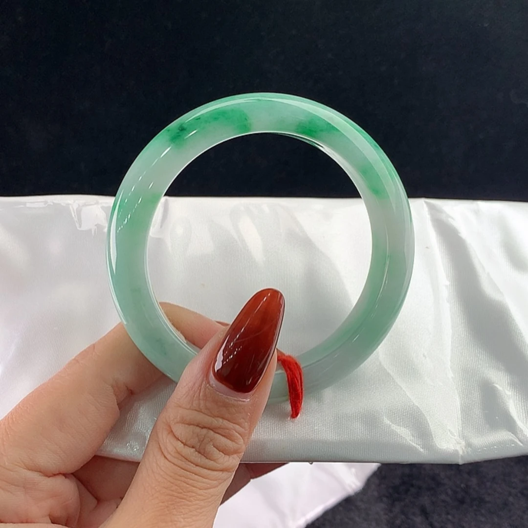 【闪购商品】未镶嵌手镯翡翠正56.6