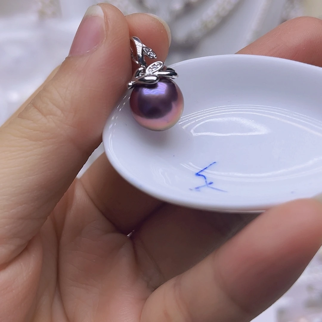 淡水珍珠吊坠或者耳钉未镶嵌