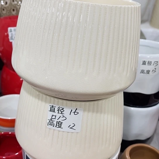 多肉绿植陶瓷花盆9.9包邮，有孔