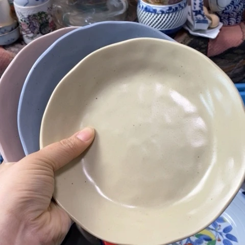瓷片J****W哈哈哈哈哈哈哈