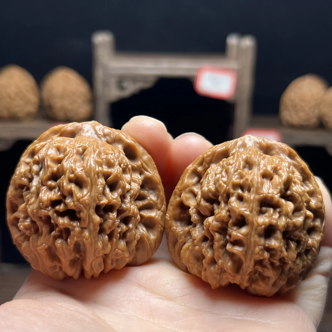 赵喜满南疆石狮子头254208文玩核桃万字纹红皮全品纯手工打底压手