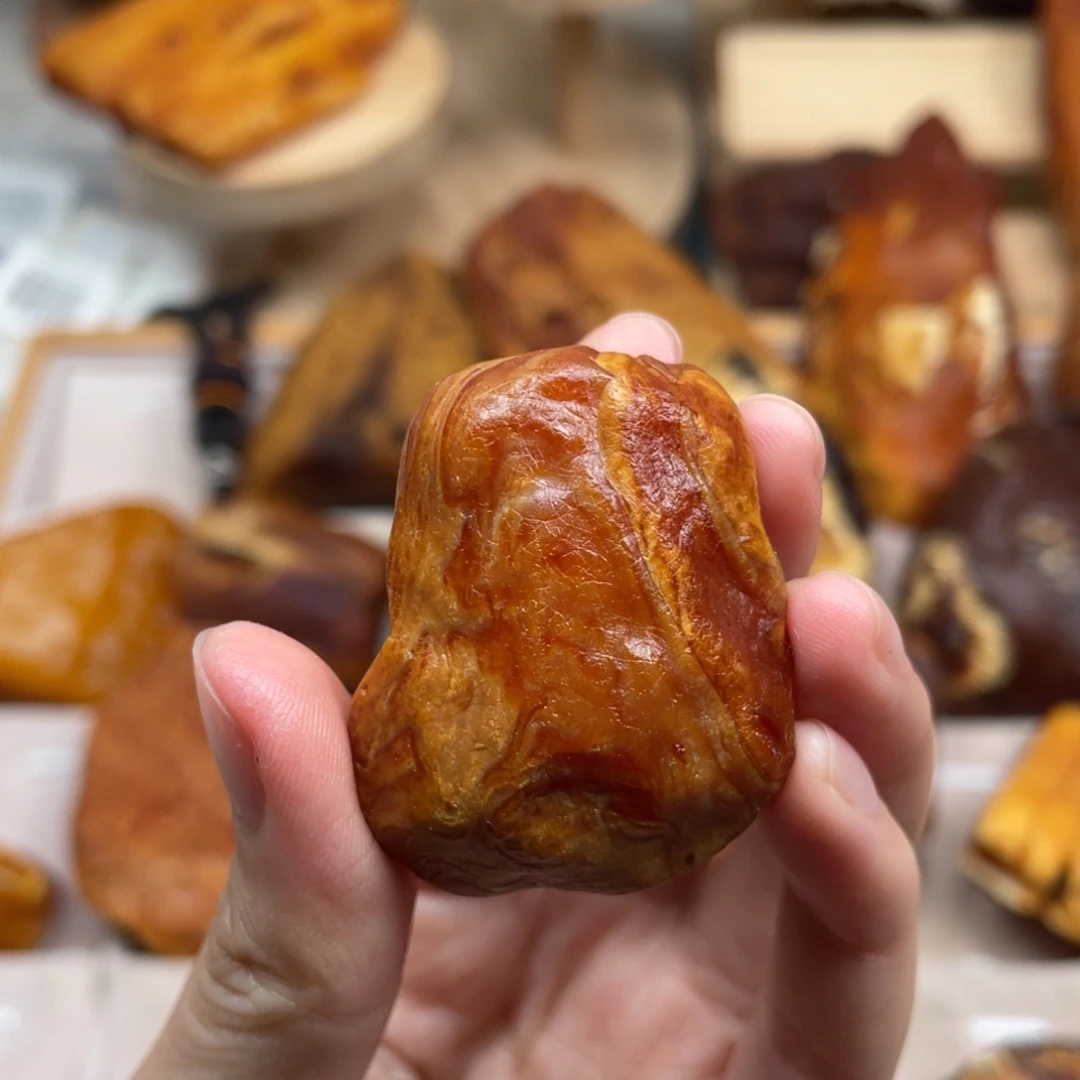 琥珀未镶嵌珠宝奇石