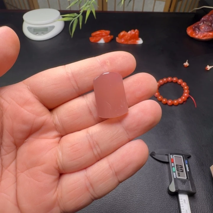 南红玛瑙未镶嵌手链