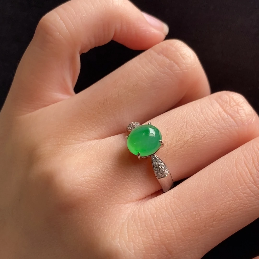 翡翠18K金镶嵌戒指7.6-8.8