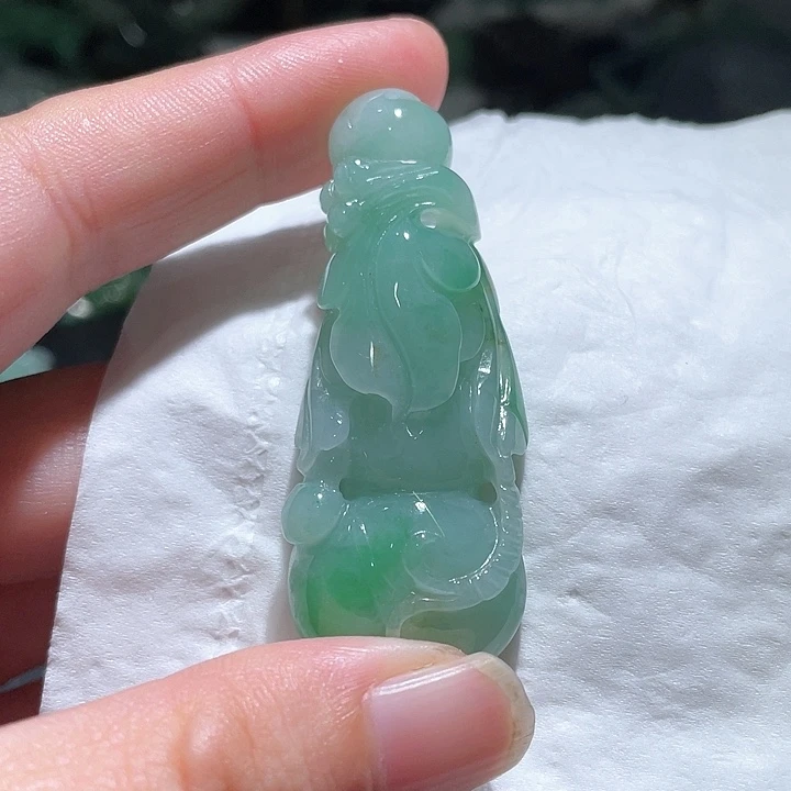 颈饰未镶嵌翡翠天