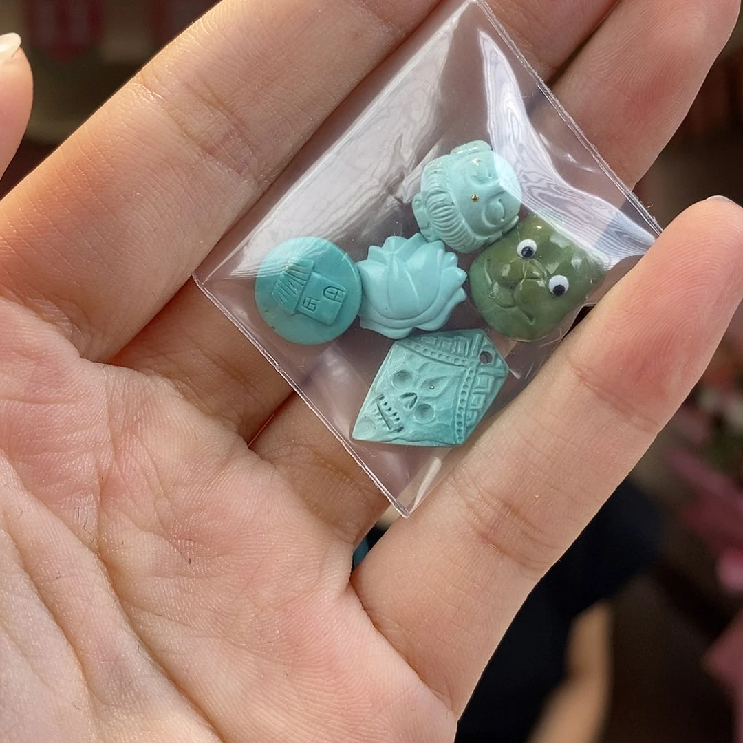 未镶嵌绿松石珠宝奇石