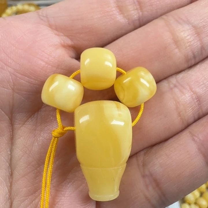 蜜蜡珠宝奇石未镶嵌