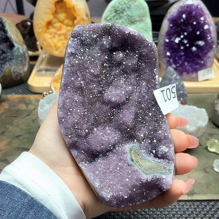 紫晶大型摆件（非配饰）未镶嵌