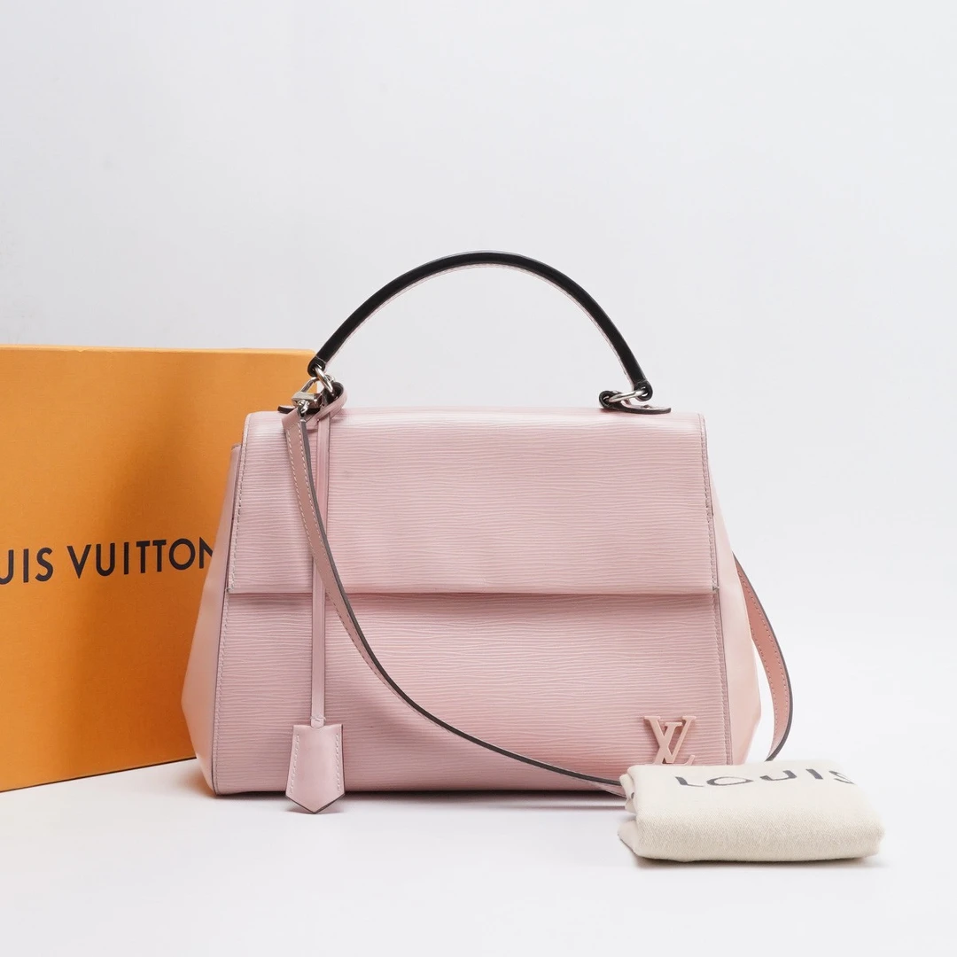 95新 LouisVuitton/路易威登 【白菜】cluny中号水波纹/BG23001009