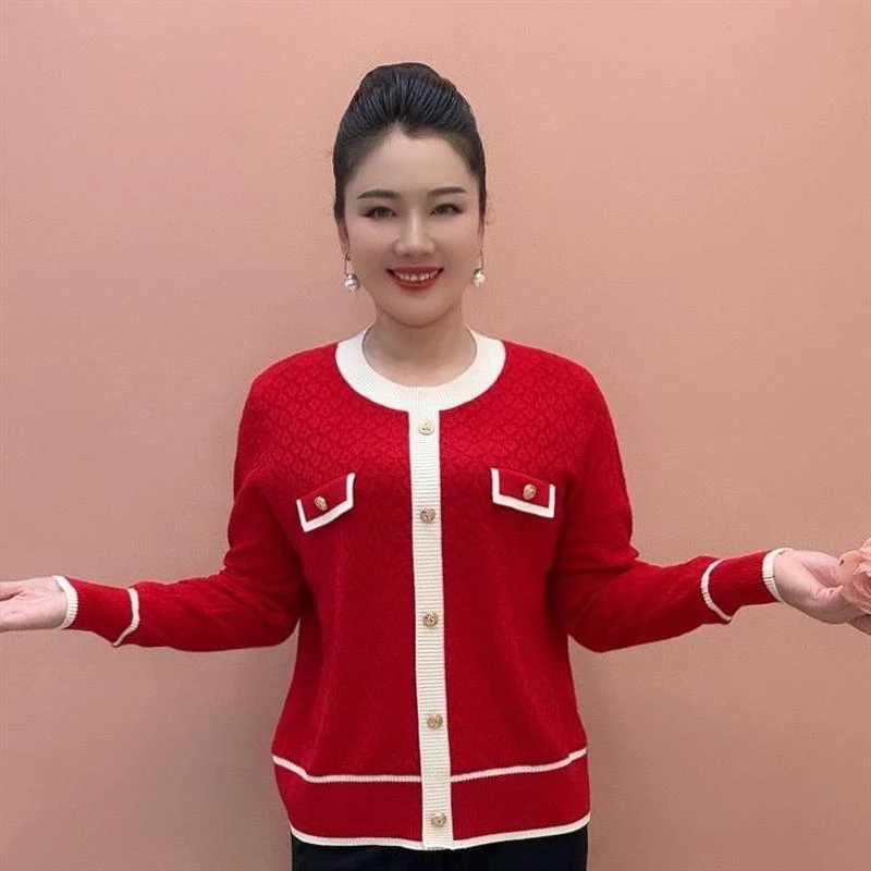年轻妈妈圆领套头针织衫春秋新款洋气毛衣打底时尚中老年香风上衣