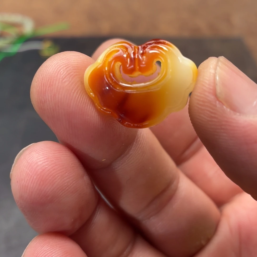 琥珀未镶嵌颈饰多样性发货拍一发一