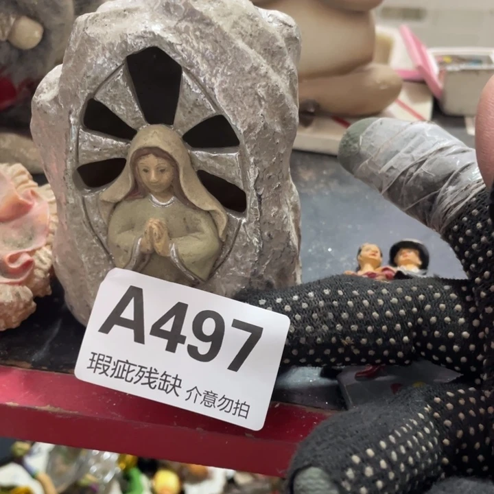 摆件君*?孤品老货微瑕瓷