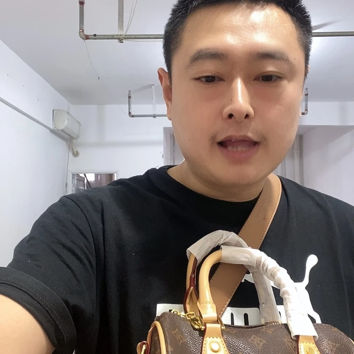 蚕丝羊剖层皮革麂皮（革）山羊皮（革）鳄鱼皮（革）犏牛皮（革）