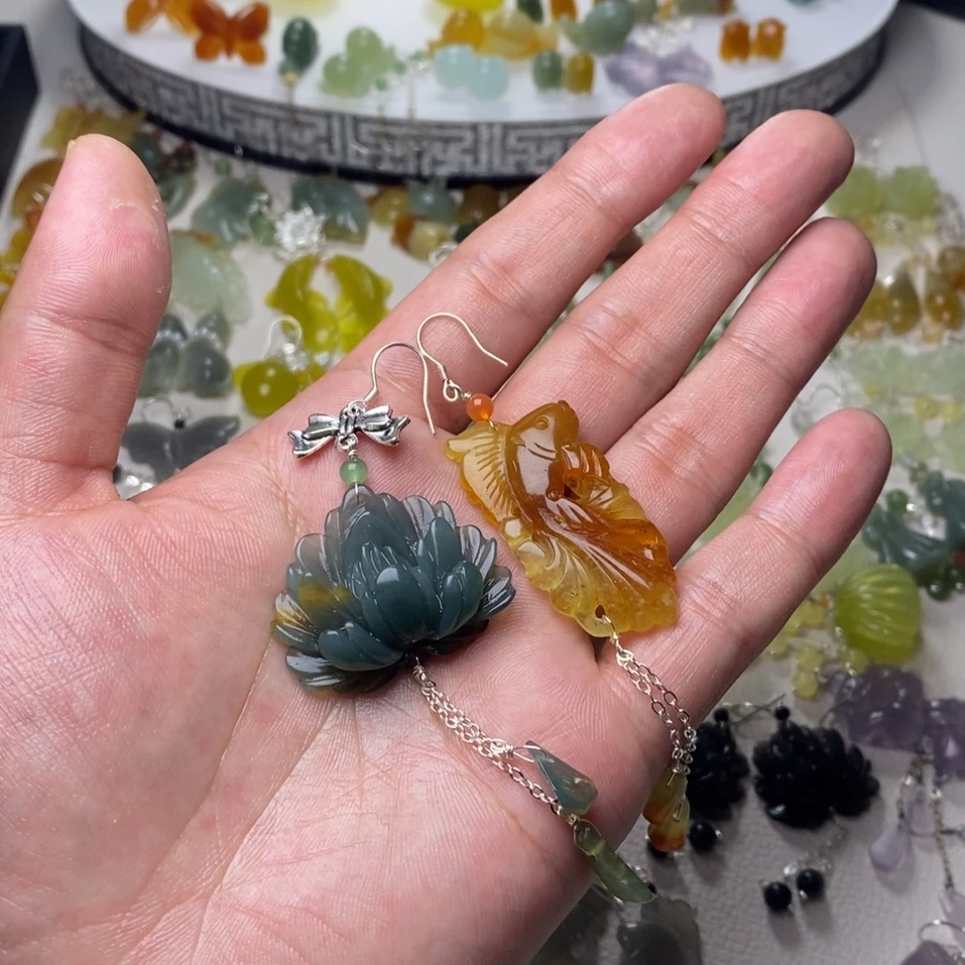 雪***主蛇纹石玉合金耳饰/颈饰