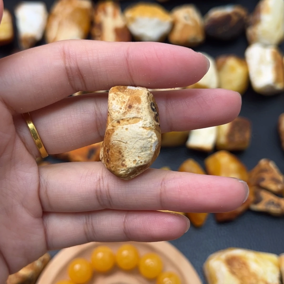 未镶嵌定制琥珀蜜蜡