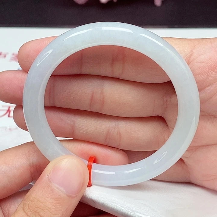 翡翠未镶嵌手镯55圈口