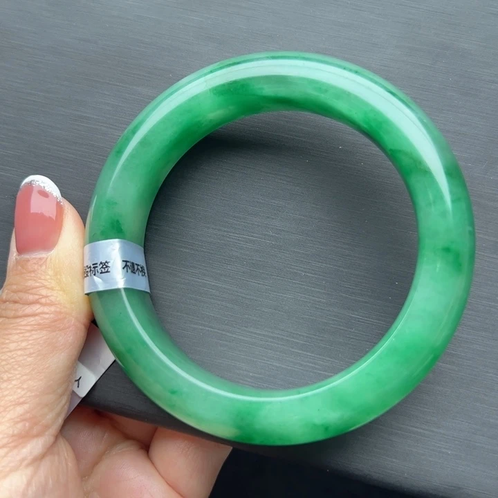 石英质玉（非洲翠）未镶嵌手镯