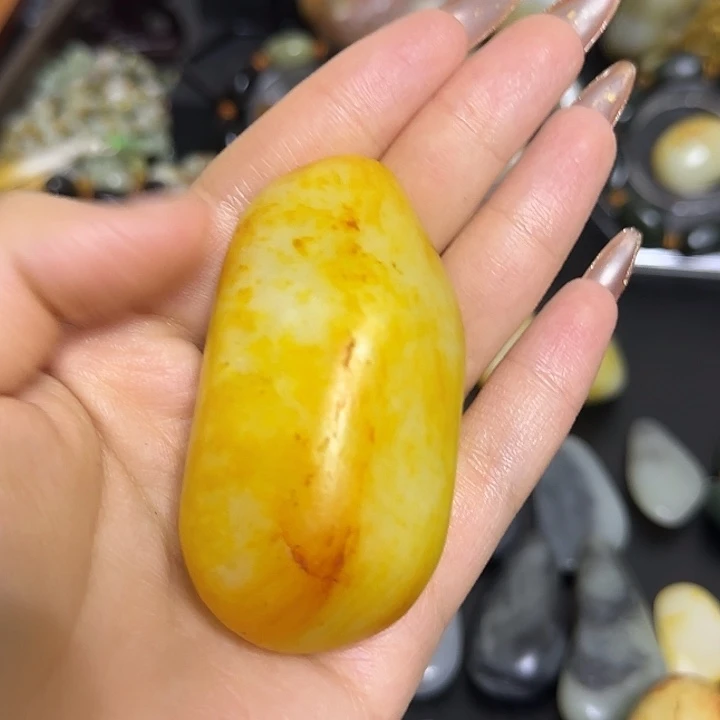 泉***光和田玉（糖玉）未镶嵌车挂