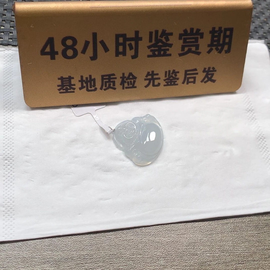 颈饰18K金镶嵌翡翠佛