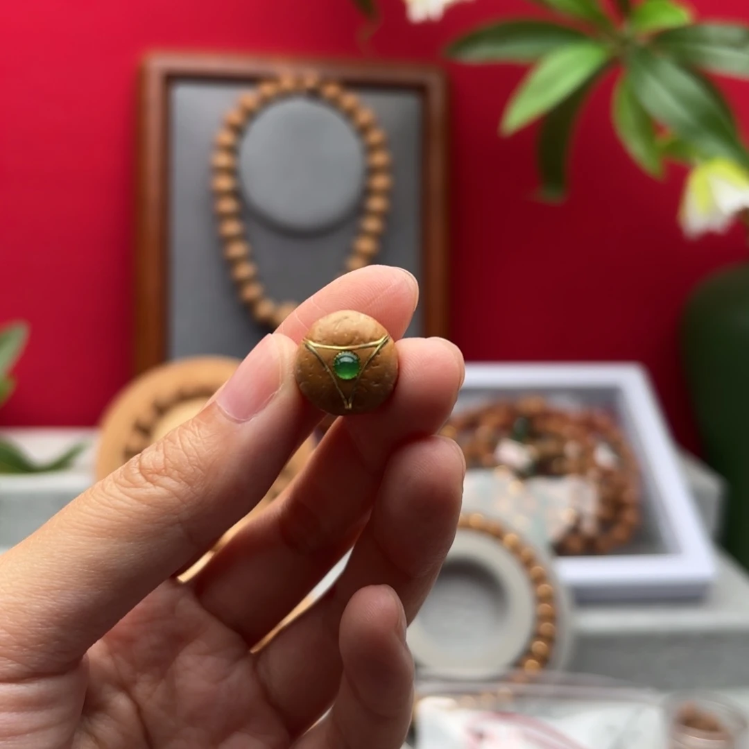 凤眼菩提手串嗨**岸龙眼镶嵌三通一颗