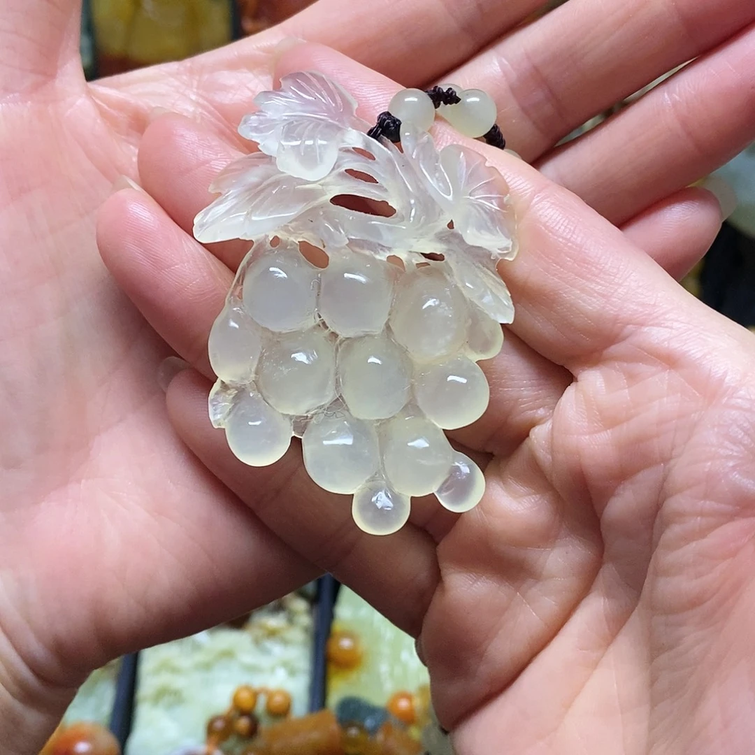 岫玉未镶嵌吊坠(赠链)