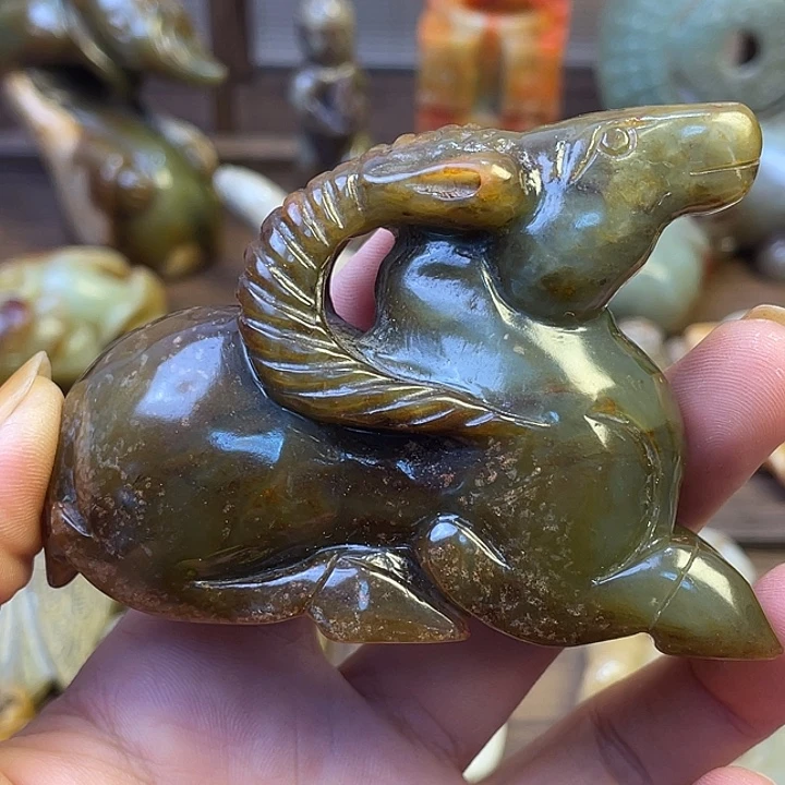 未镶嵌和田玉（糖玉）挂件