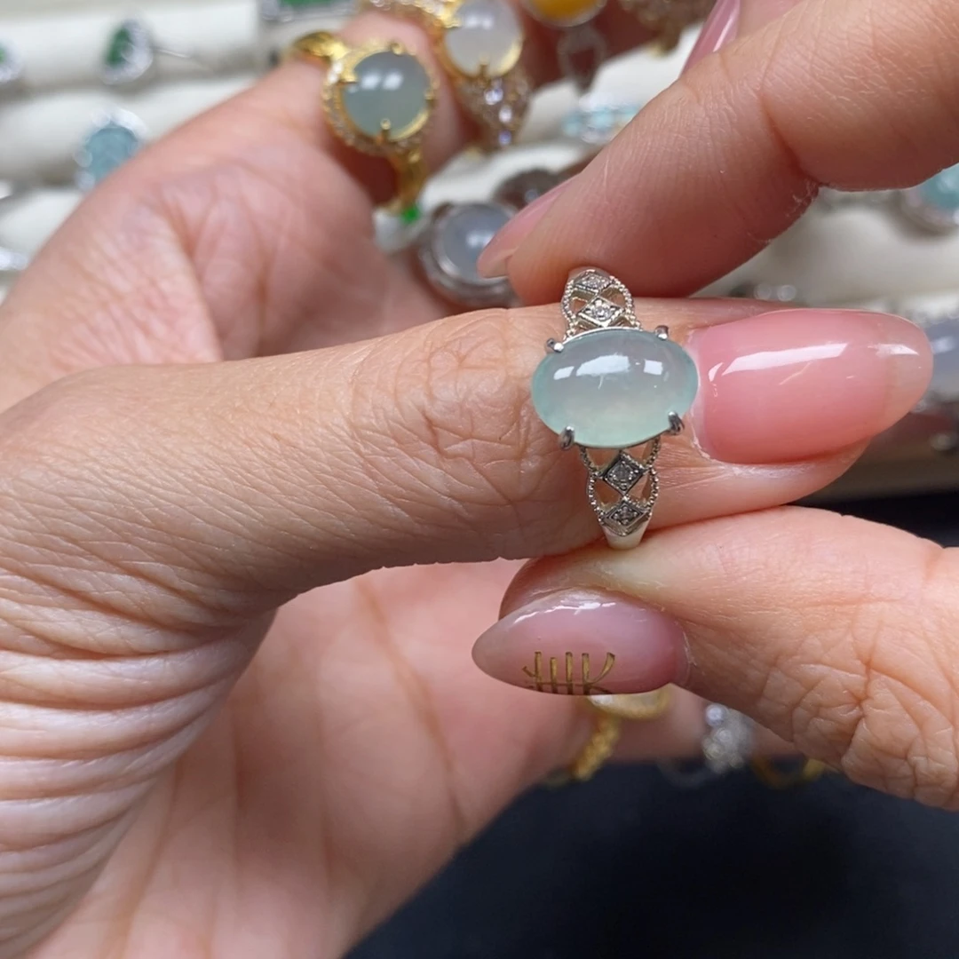 翡翠颈饰未镶嵌鹿***～翡翠