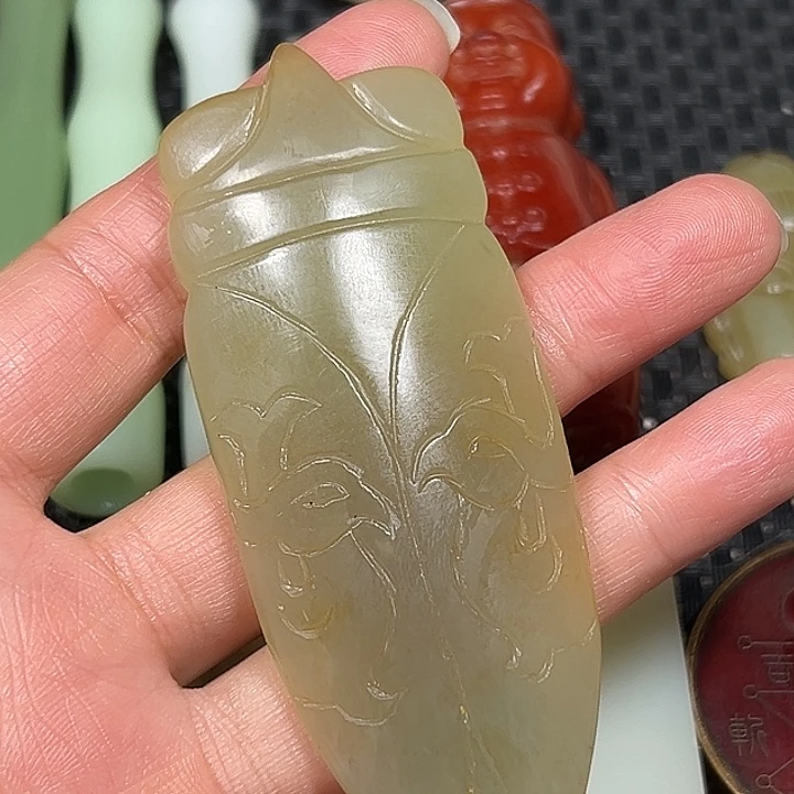 和田玉（糖玉）未镶嵌颈饰