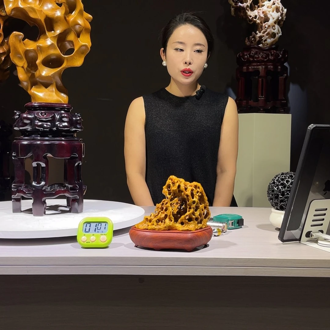 金***人太湖石太湖石摆件