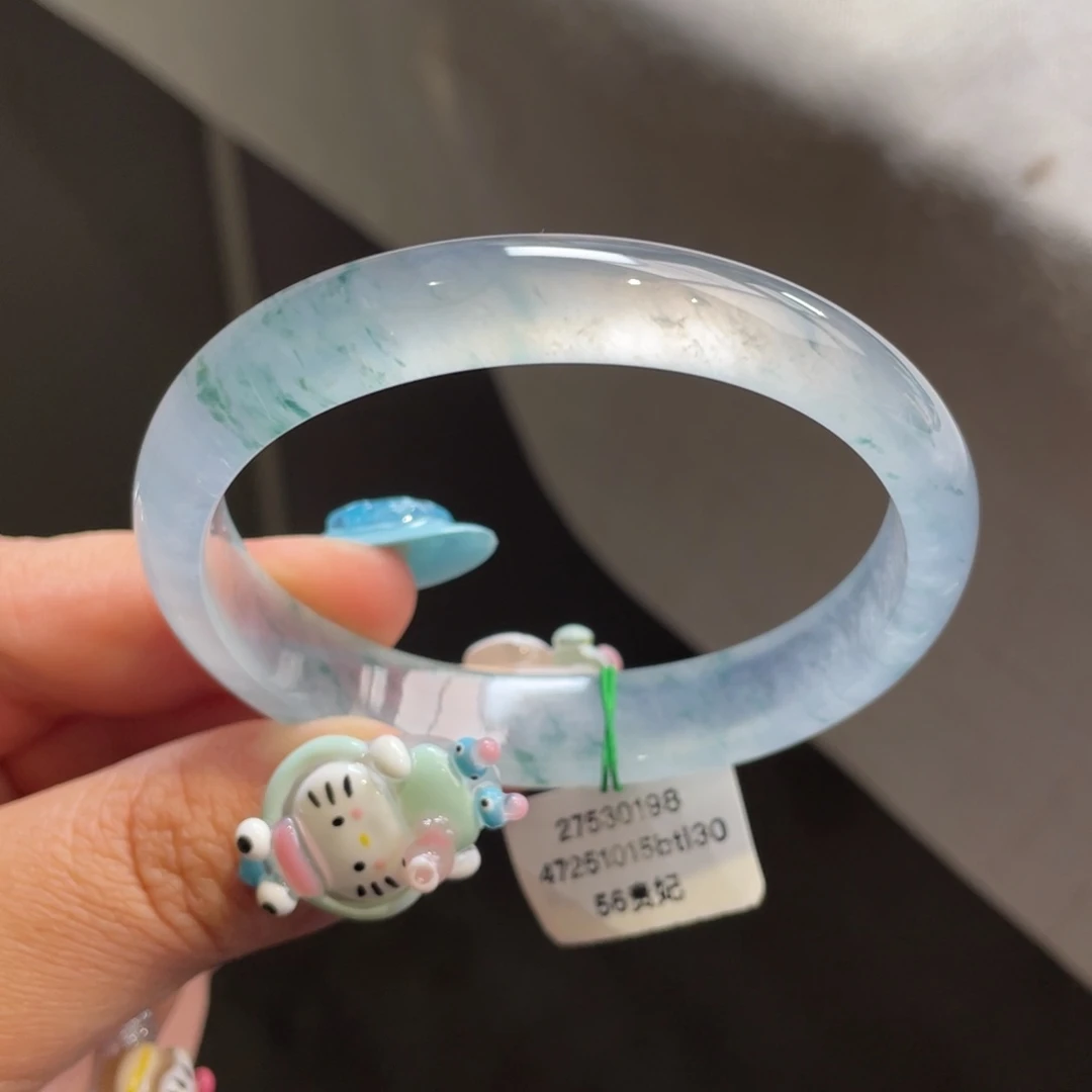 翡翠未镶嵌手镯冰玻飘花贵妃手镯