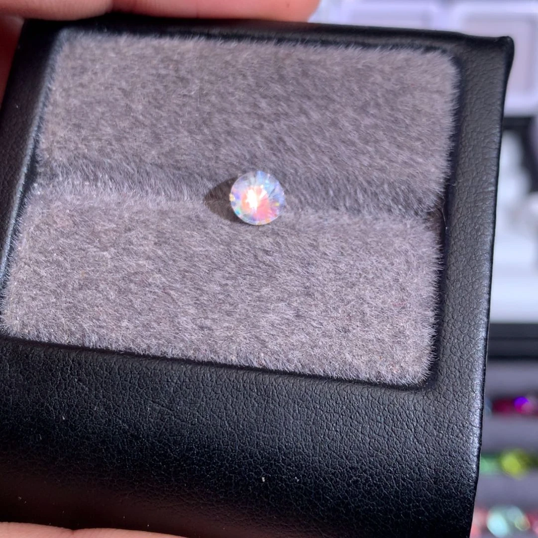 月光石裸石0.75ct