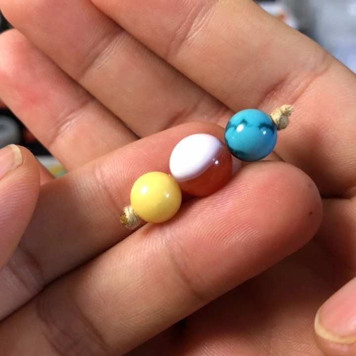 蜜蜡未镶嵌珠宝奇石