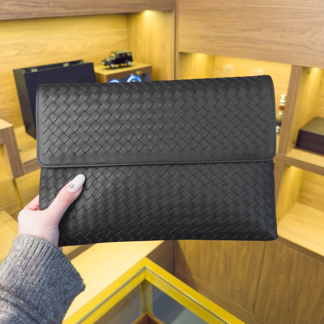 BV头层胎牛皮纯手工编织手包手拿包邮差包商务休闲轻奢高端时尚