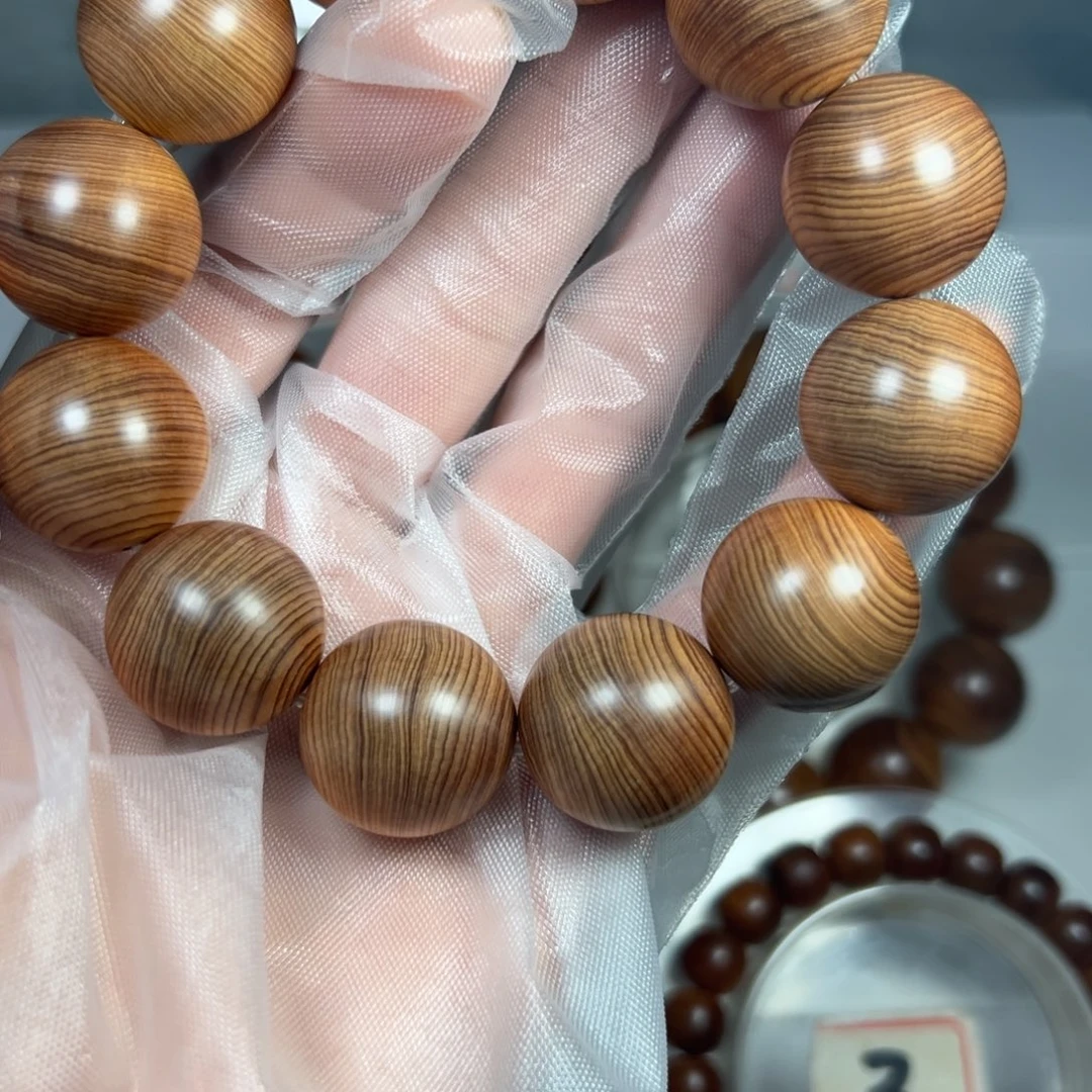 又***）柏木手串/手链云南彩骨陈化崖柏手串