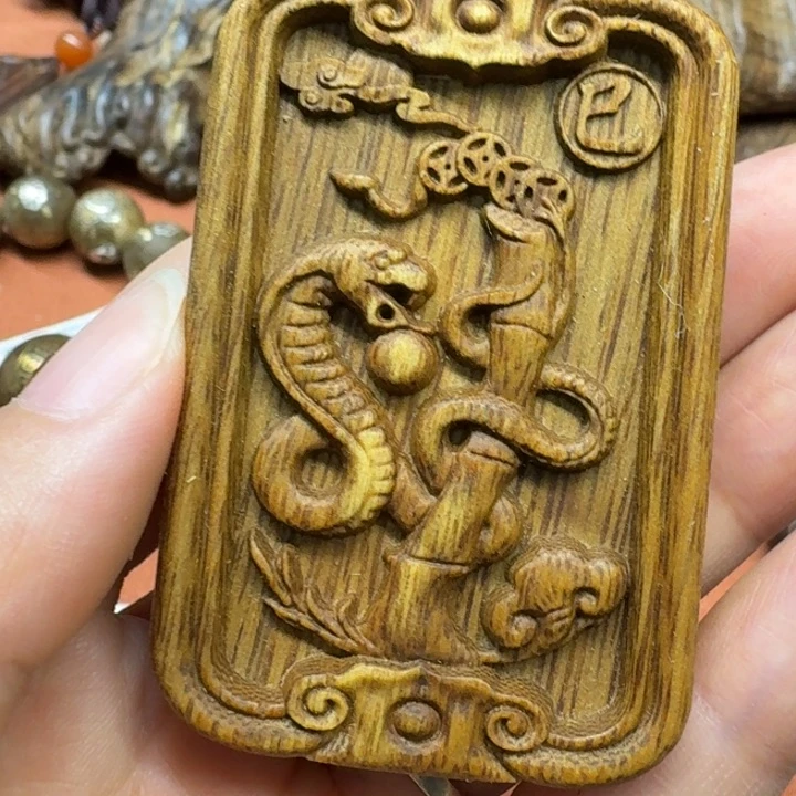 大叶紫檀（黑酸枝木类）