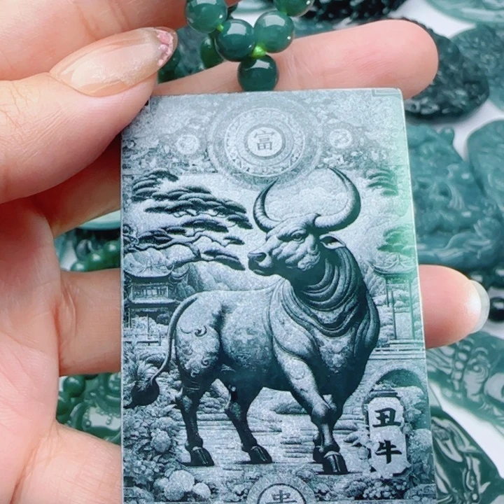 翡翠未镶嵌颈饰多样性发货天然A货翡翠