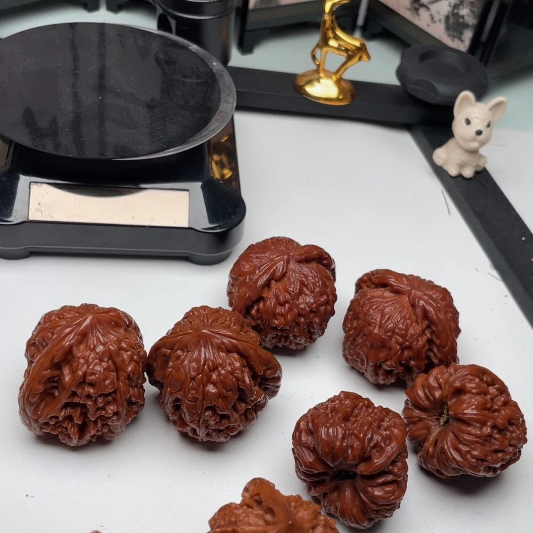 清***月文玩核桃吊坠三角南疆石全品