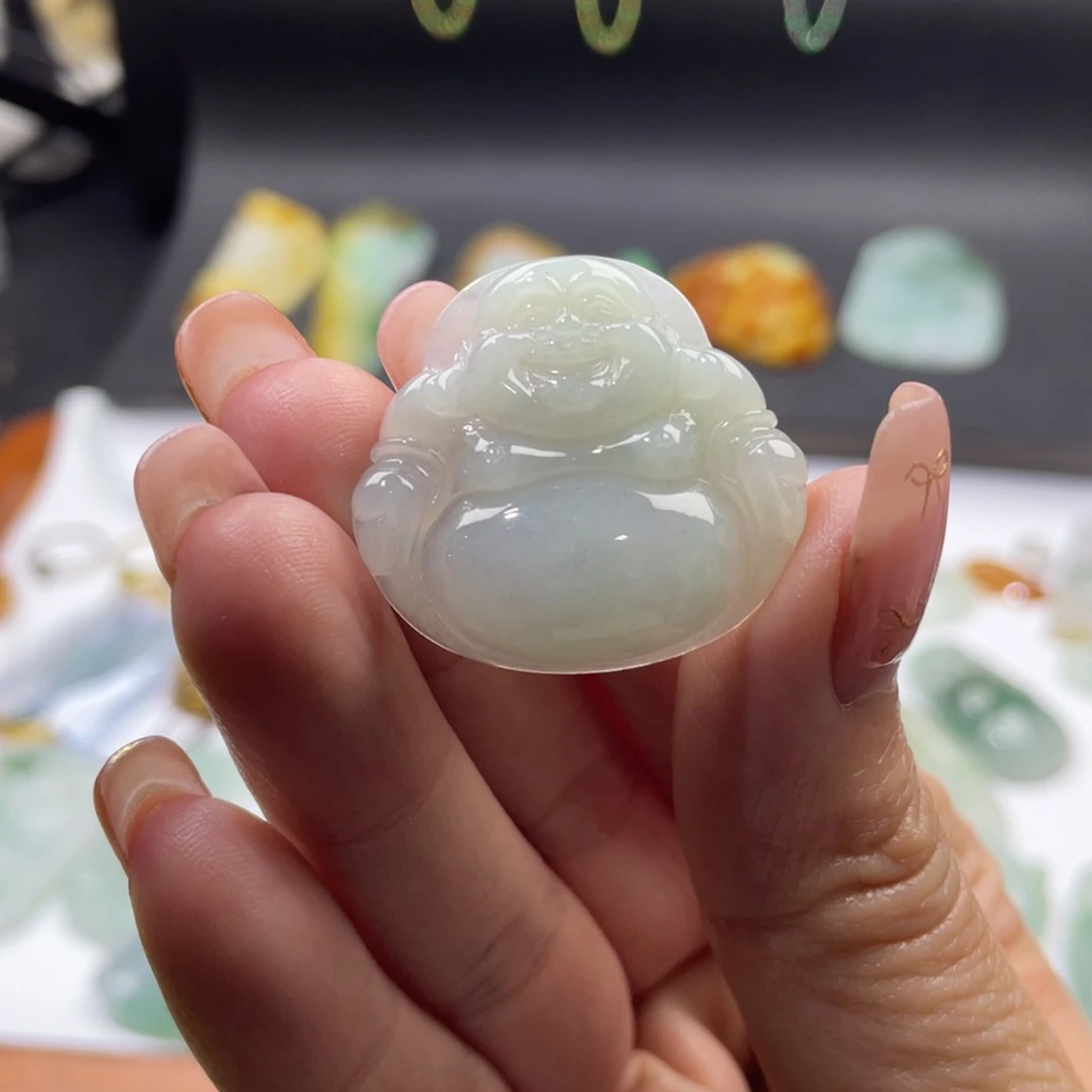 颈饰未镶嵌翡翠佛
