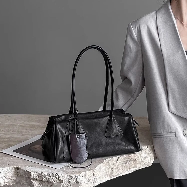 包包女款2025秋冬新款韩国ins复古法棍包百搭通勤休闲单肩腋下包