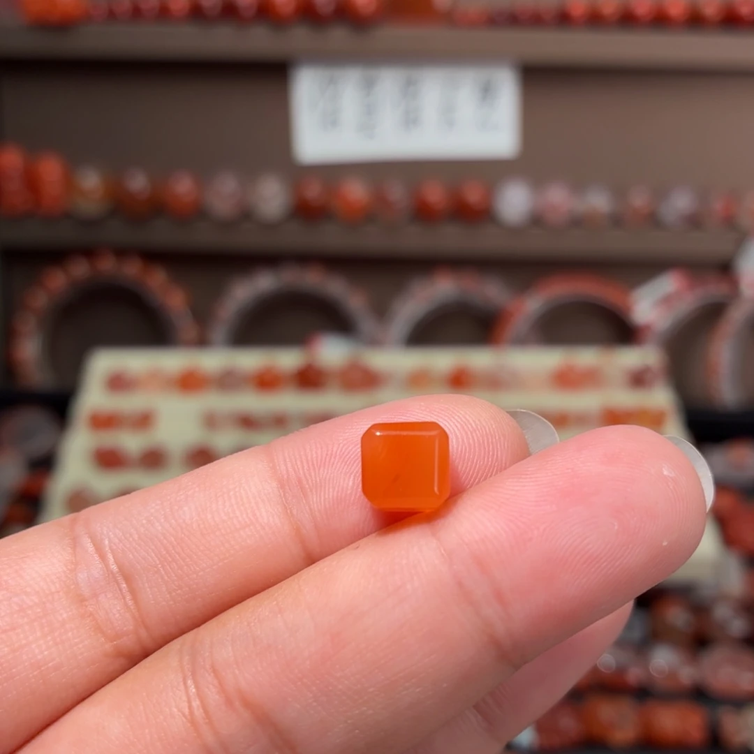 南红玛瑙未镶嵌川料7咪方糖