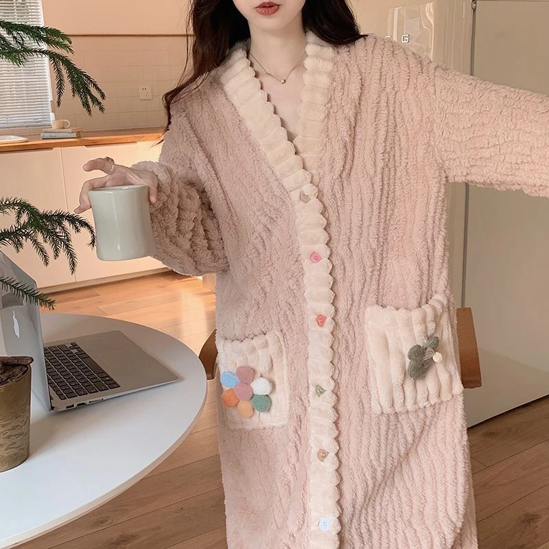 彩虹睡袍女2025冬季珊瑚绒睡衣宽松保暖加厚高级感甜美开衫居家服