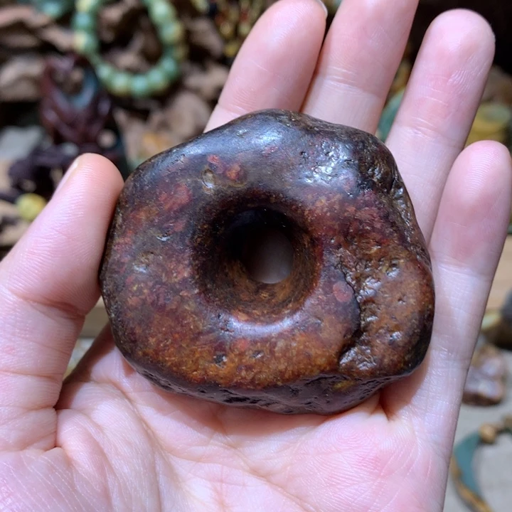 未镶嵌岫岩河磨玉（透闪石质玉）挂件