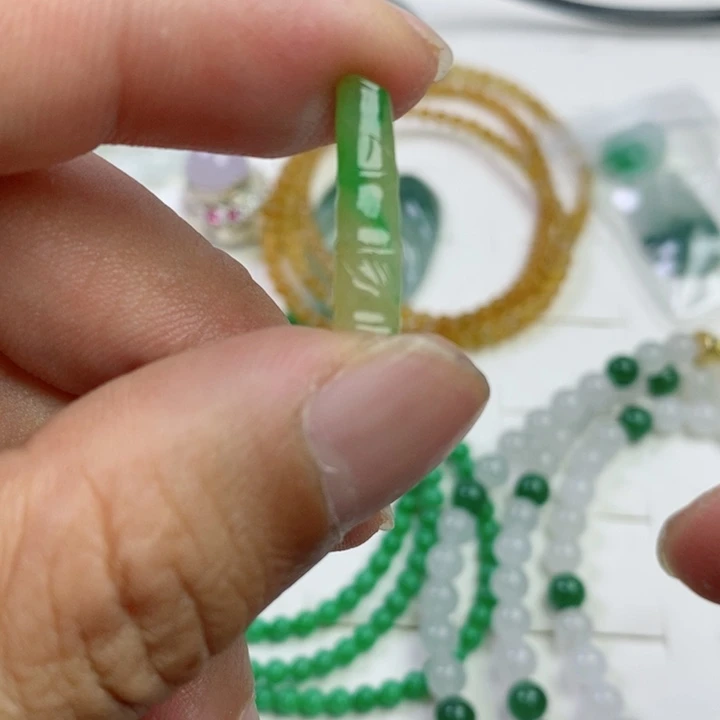 定制翡翠未镶嵌明**南竹节