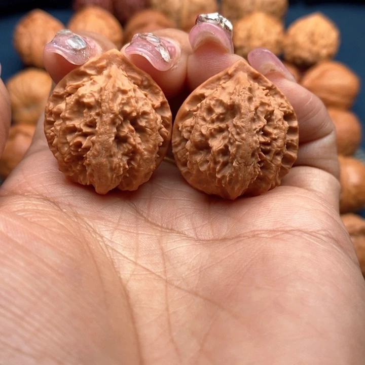 文玩核桃把件手捻