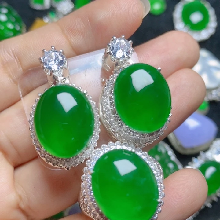 翡翠未镶嵌挂件蛋面两件套